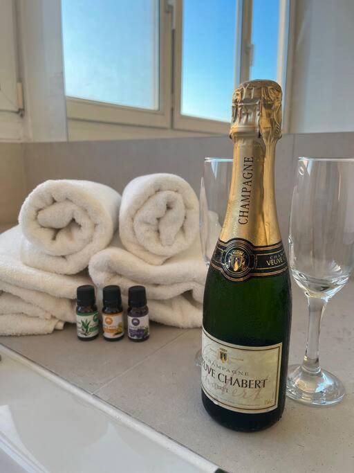 Suite « Body Love » - Jacuzzi Privatif Creteil Bagian luar foto